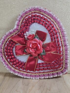 Vintage Whitman’s Heart Candy Box Valentine Red Lace Floral Empty 12in